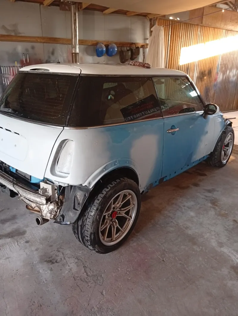 Restauración Mini Cooper - En proceso